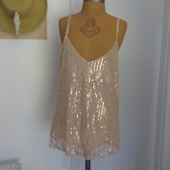 Sequin V Neck Cami - Picture 5 of 12